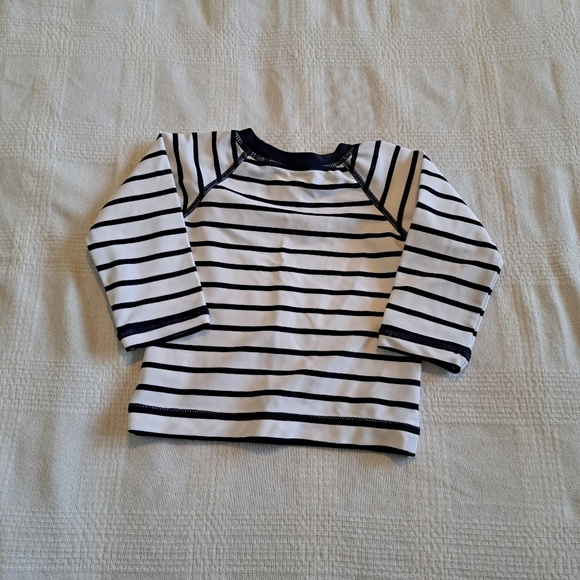 Hanna Andersson boys size 60 or 6-9 months blue & white swim rash guard - Picture 2 of 6